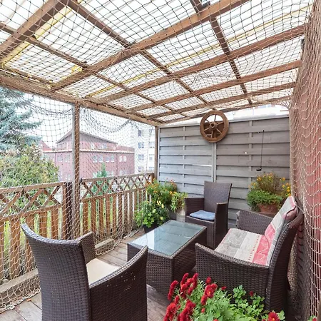 In Mit Eigener Terrasse, Cleaning Included *